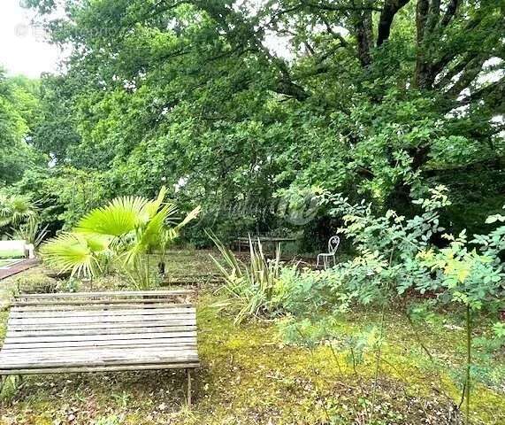 Maison à BLANQUEFORT