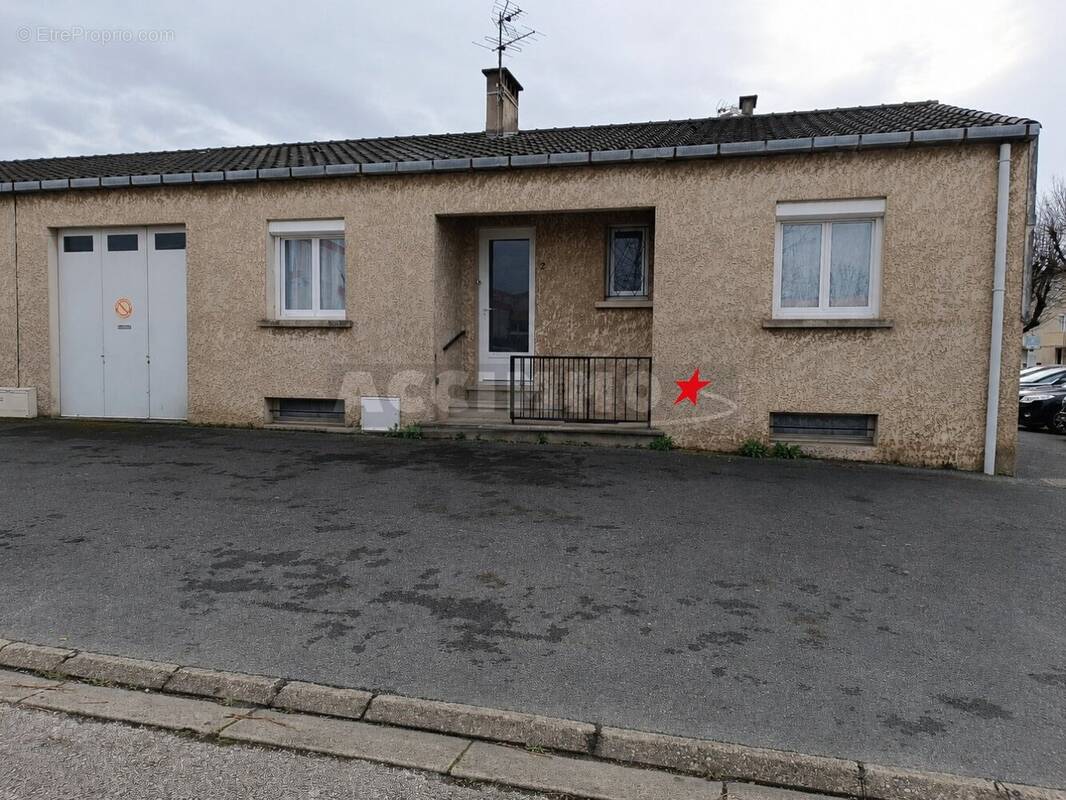 Maison à AUSSILLON
