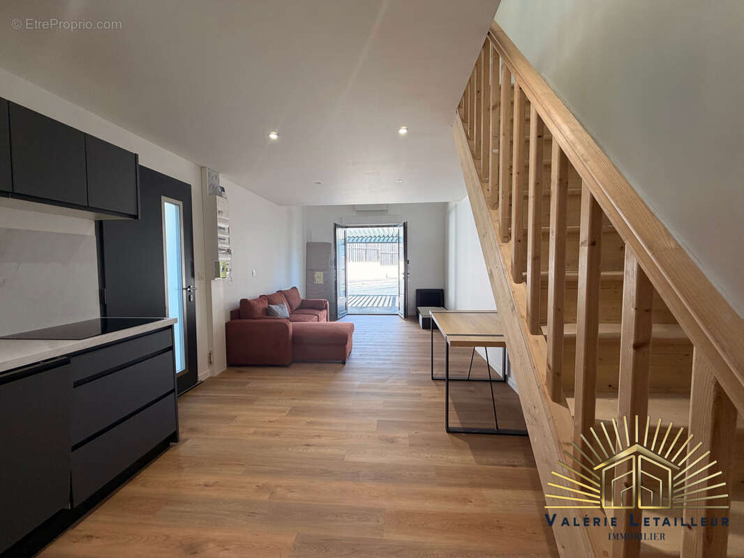Appartement à POMPIGNAC