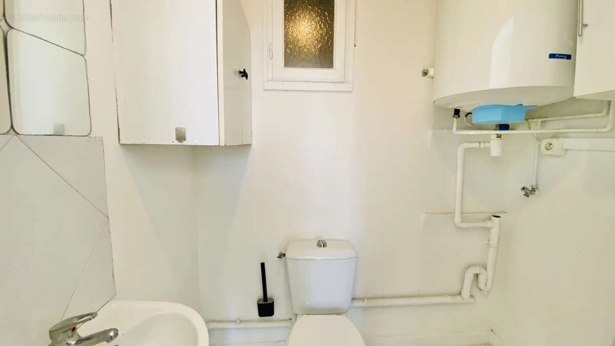 Appartement à MARSEILLE-4E