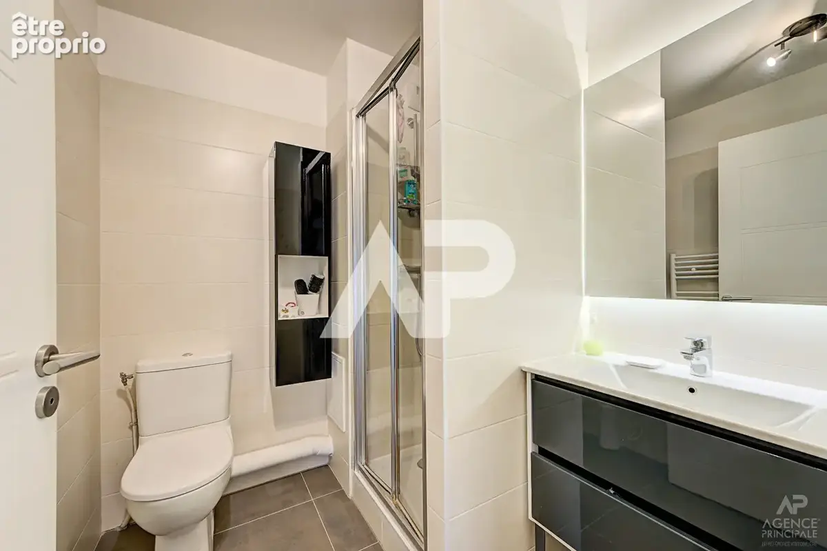 Appartement Rueil Malmaison 4 pièce(s) 82.54 m2 - photo 7