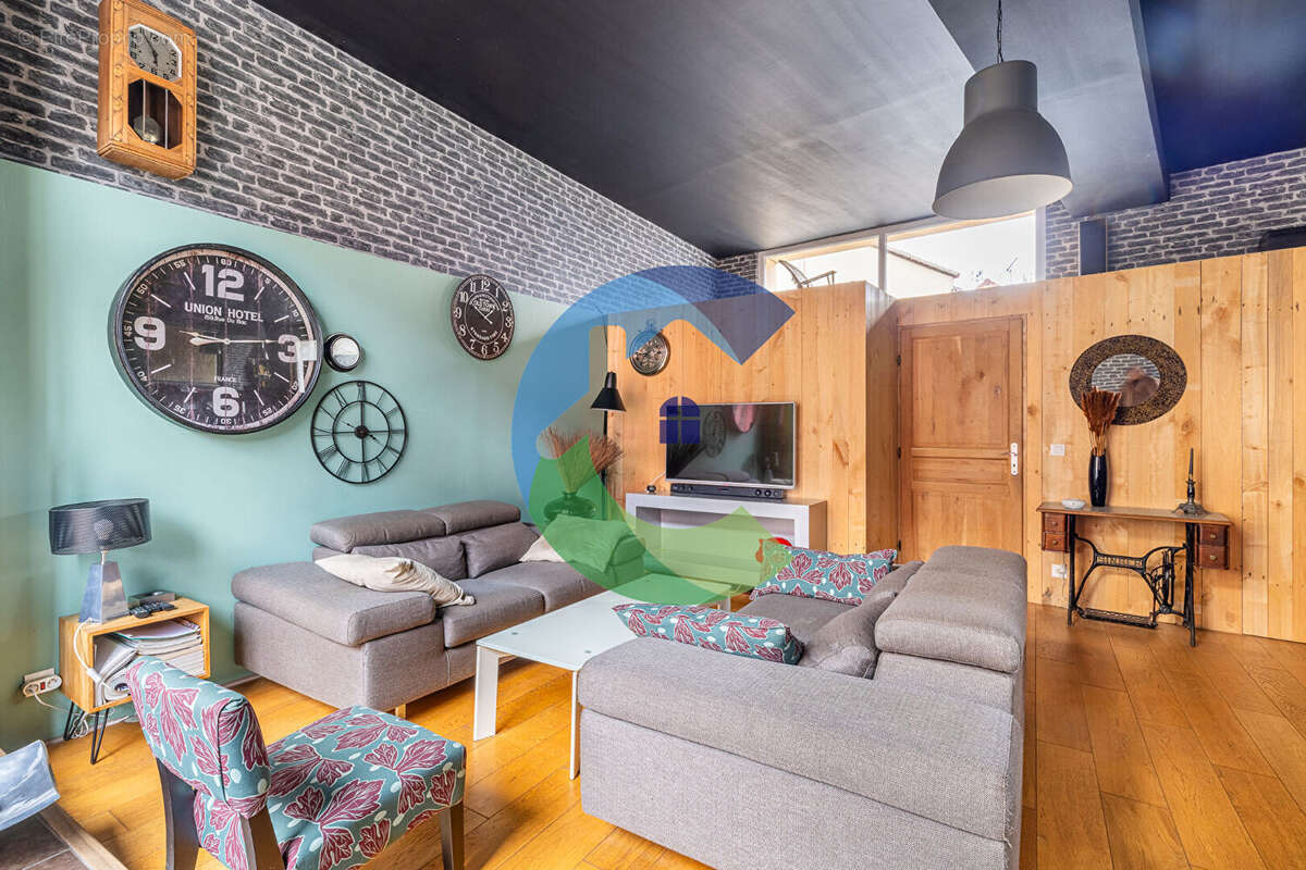 Maison à BALLAINVILLIERS