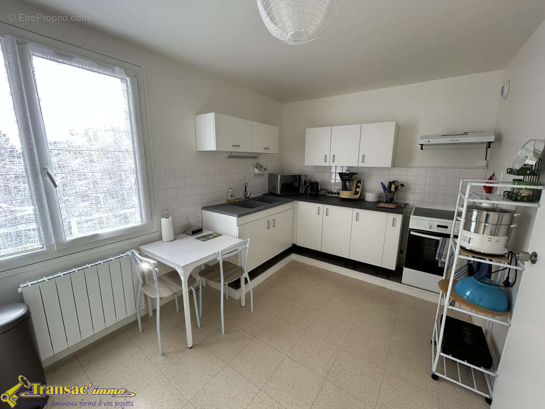 Appartement à PUY-GUILLAUME