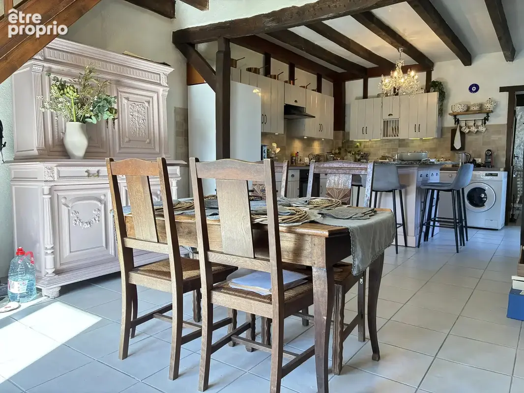 Une maison de caractère, magnifiquement aménagée, vendue meublée! - photo 6