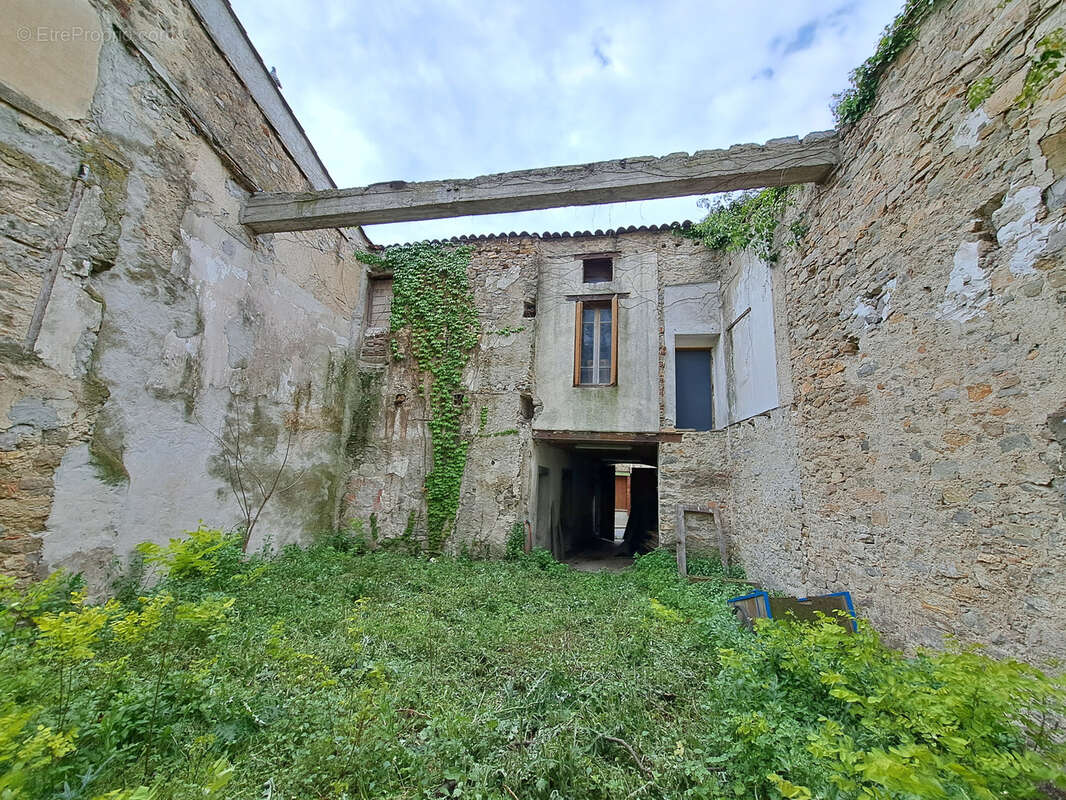 Maison à LABASTIDE-EN-VAL
