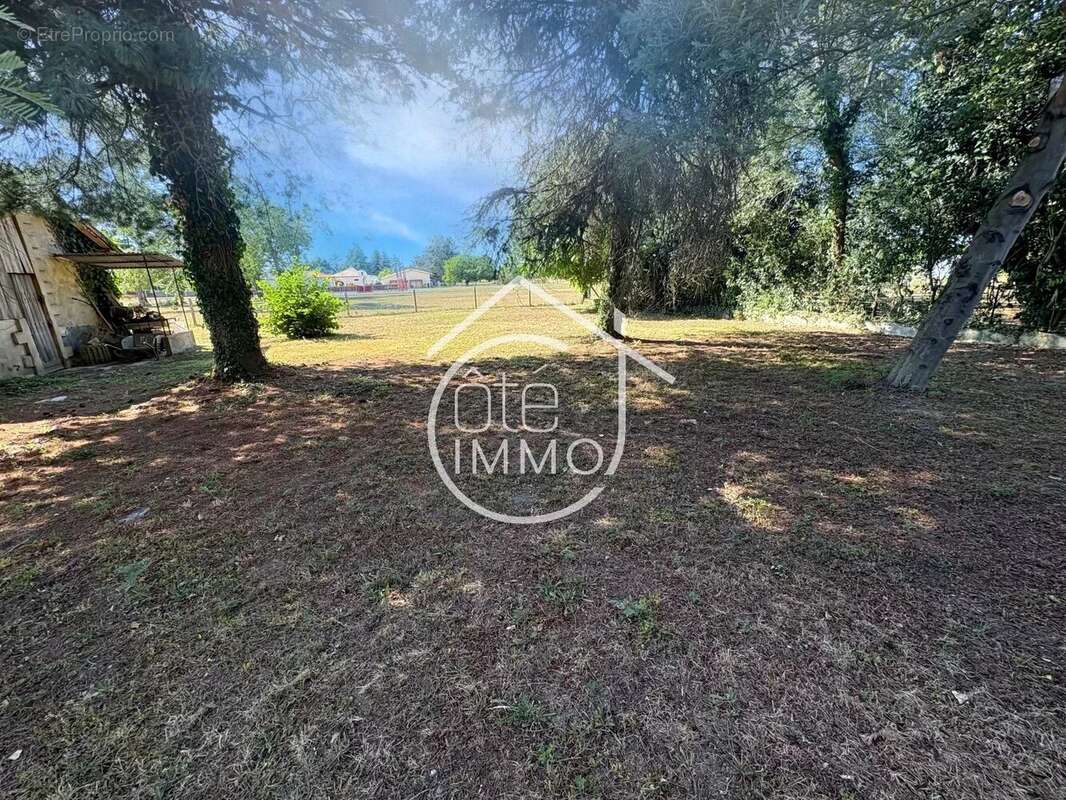 SAINT-PIERRE-D'EYRAUD : Maison de village 4 pièces de 118m² avec jardin - photo 10