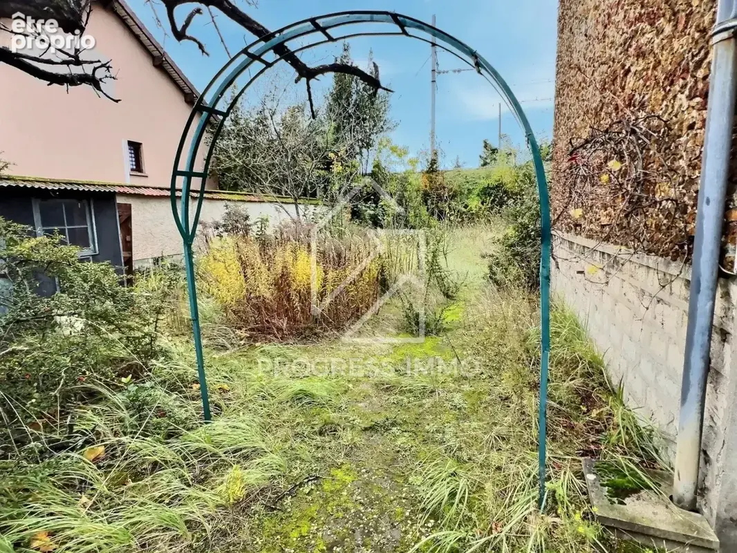 Maison charmante à rénover à La Varenne Saint-Hilaire - photo 27