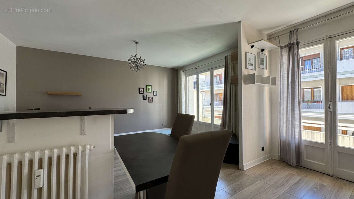 Appartement à AIX-LES-BAINS