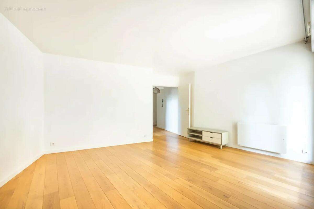 Suresnes - 49m² - appartement T2 - Terrasse / jardin - parking - cave - photo 4