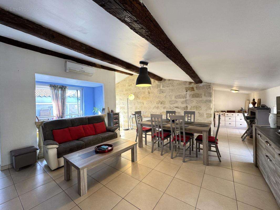 Appartement à MONTAGNAC
