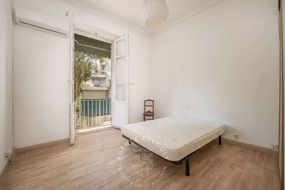 Appartement à MARSEILLE-8E