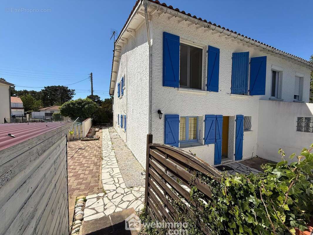Charmante maison à 400?m de la plage, 3 chambres, garage, terrasse, jardin sans entretien. - Maison à LA TRANCHE-SUR-MER