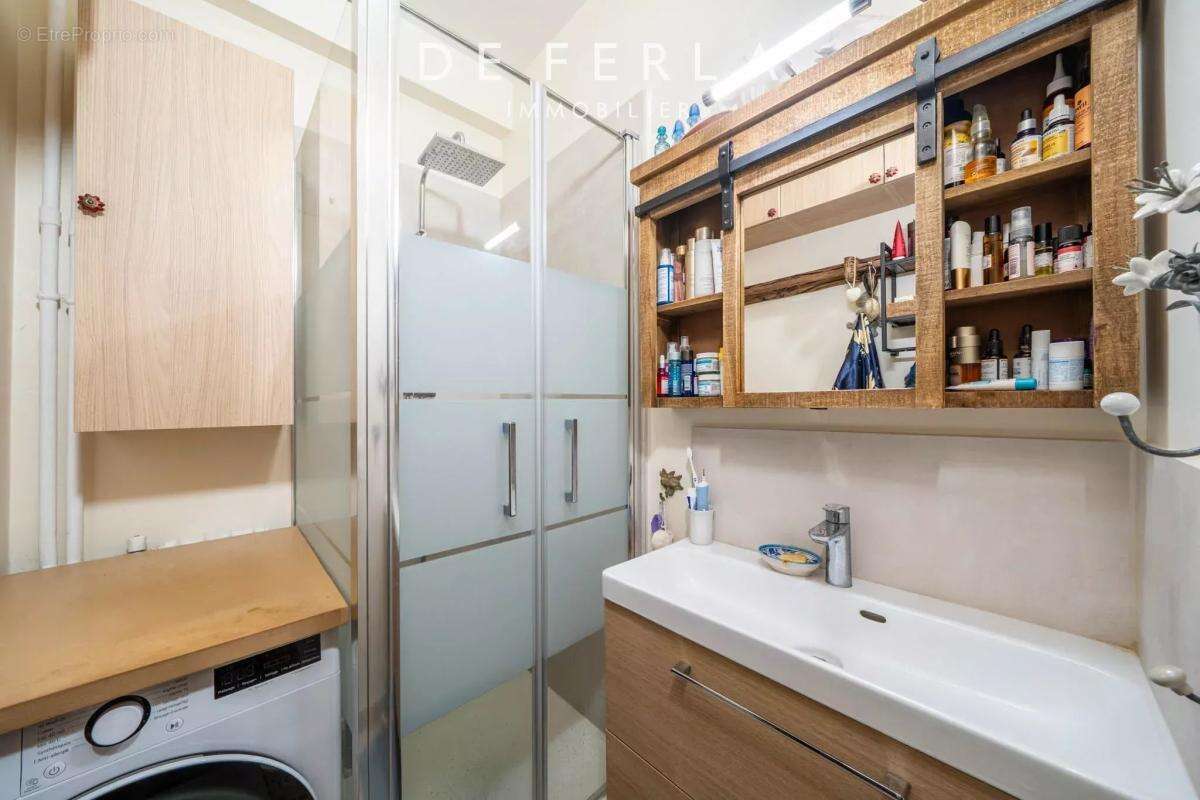 Appartement à PARIS-7E