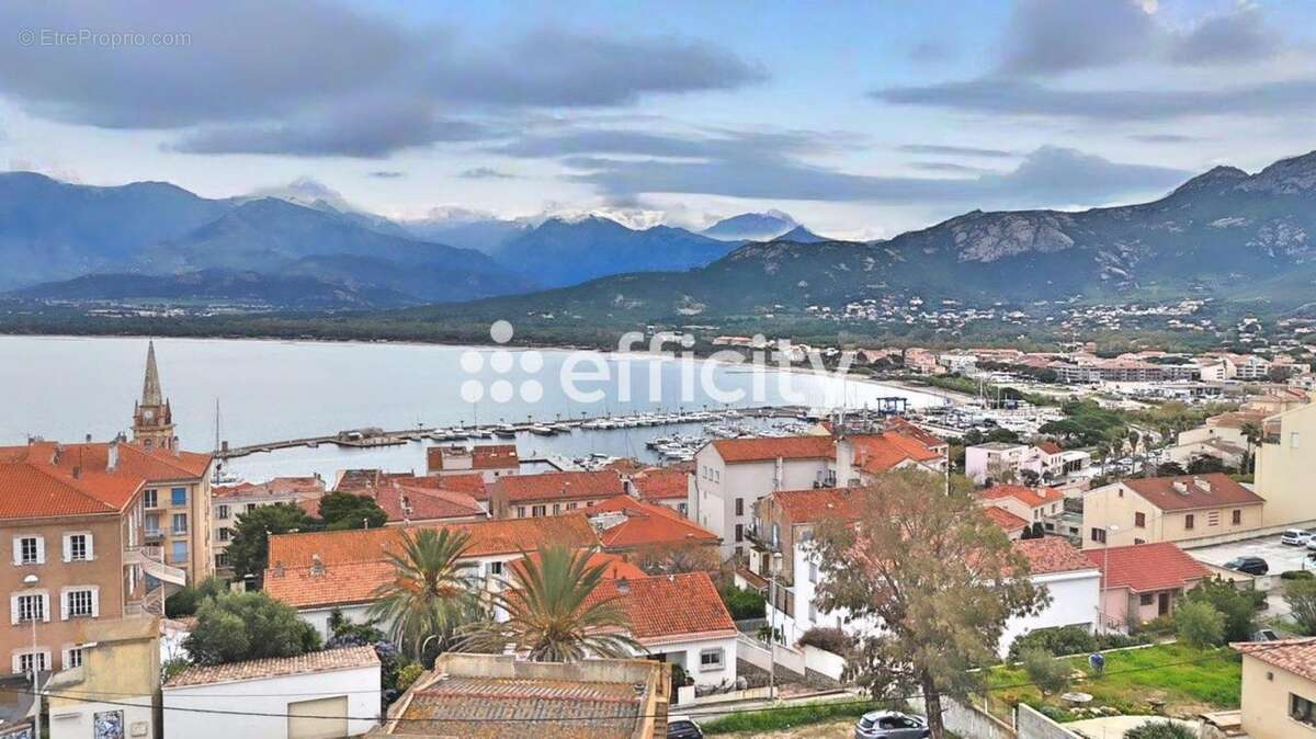 Appartement à CALVI