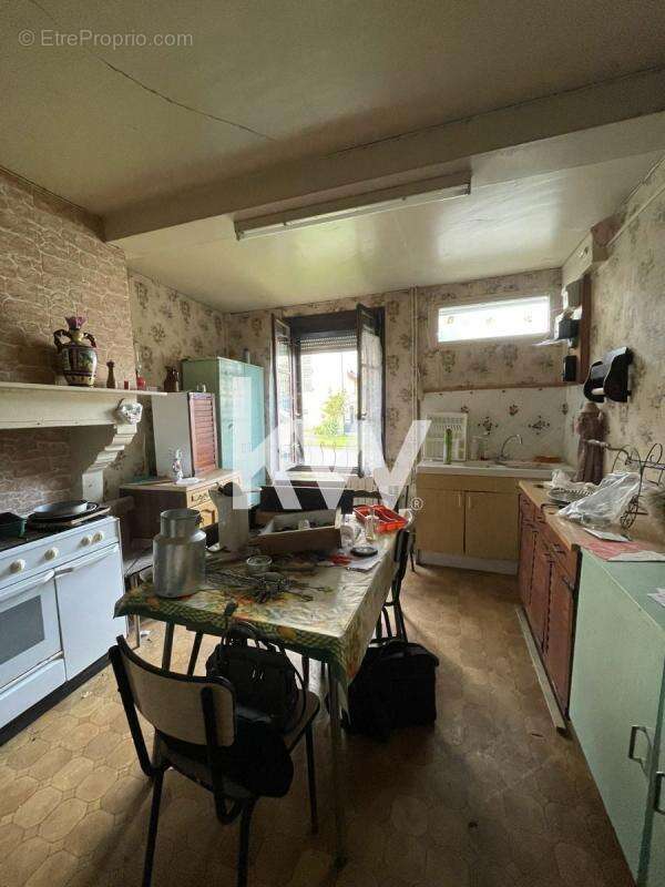 Maison à VAUX-MONTREUIL