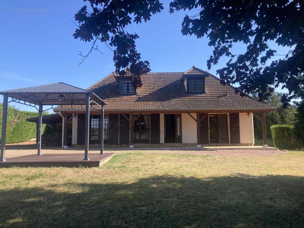 Photo 1 - Maison à CHARLIEU