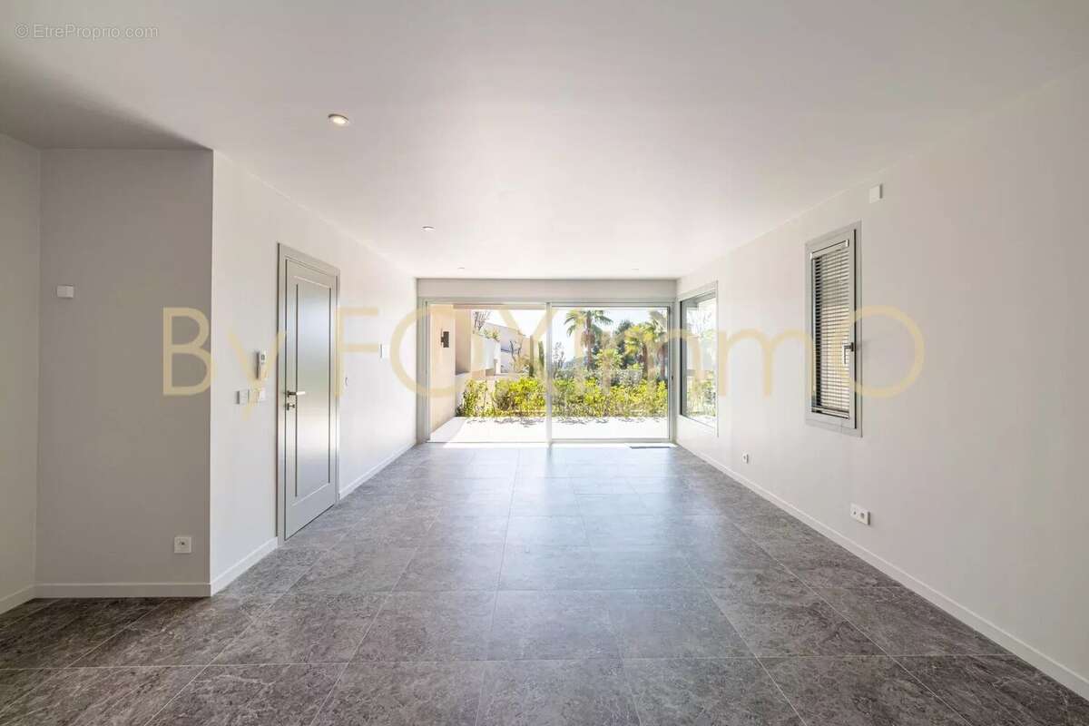 Appartement à CAGNES-SUR-MER