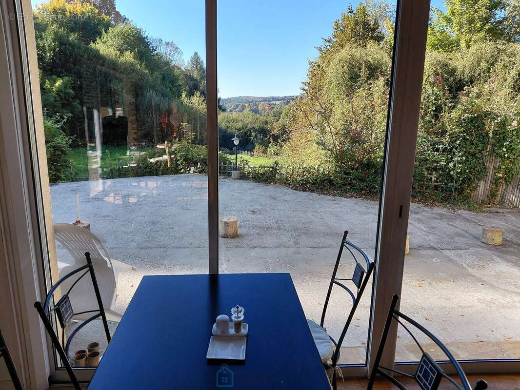 Maison à SAINT-YRIEIX-LA-PERCHE