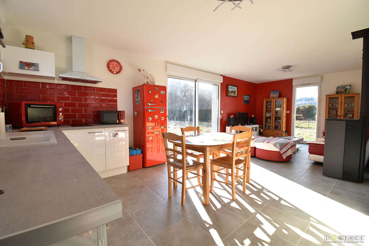 Maison à SAINT-LEONARD