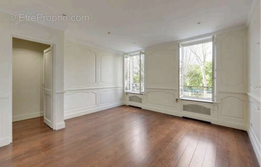 Maison à NEUILLY-SUR-SEINE