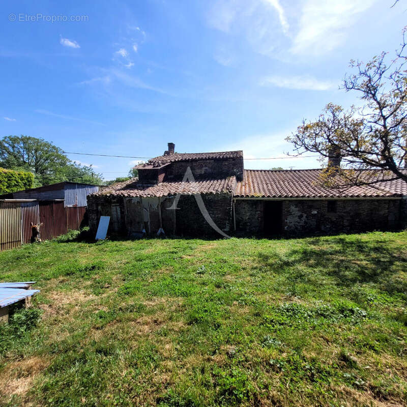 Maison à LA BOISSIERE-DES-LANDES