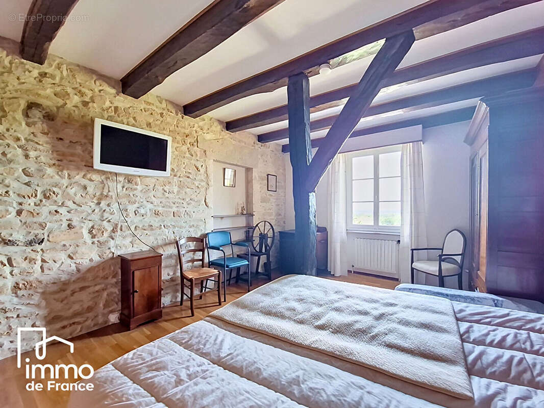 Maison de village 6 pièces 258 m2 à Revonnas avec terrain - photo 5