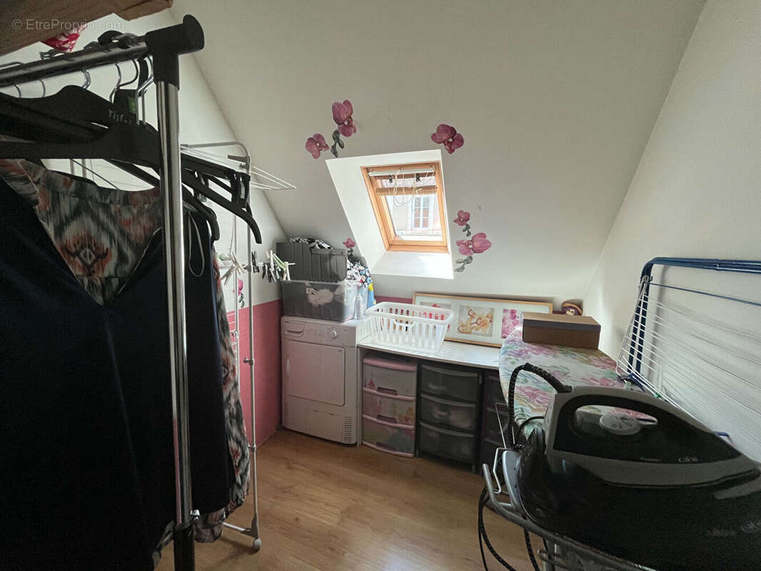 Maison à LES AIX-D'ANGILLON