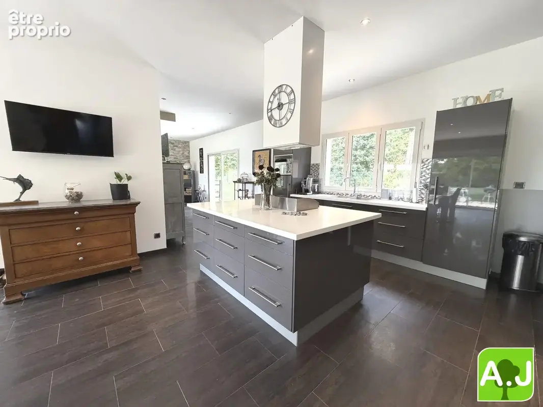 Maison 7 pièces 311 m² à vendre à Ezy-Sur-Eure (27530) - photo 7