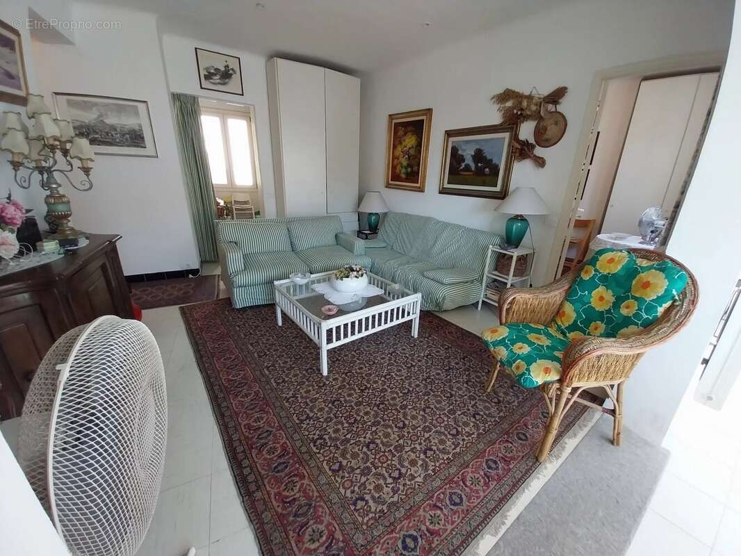 Appartement à MENTON
