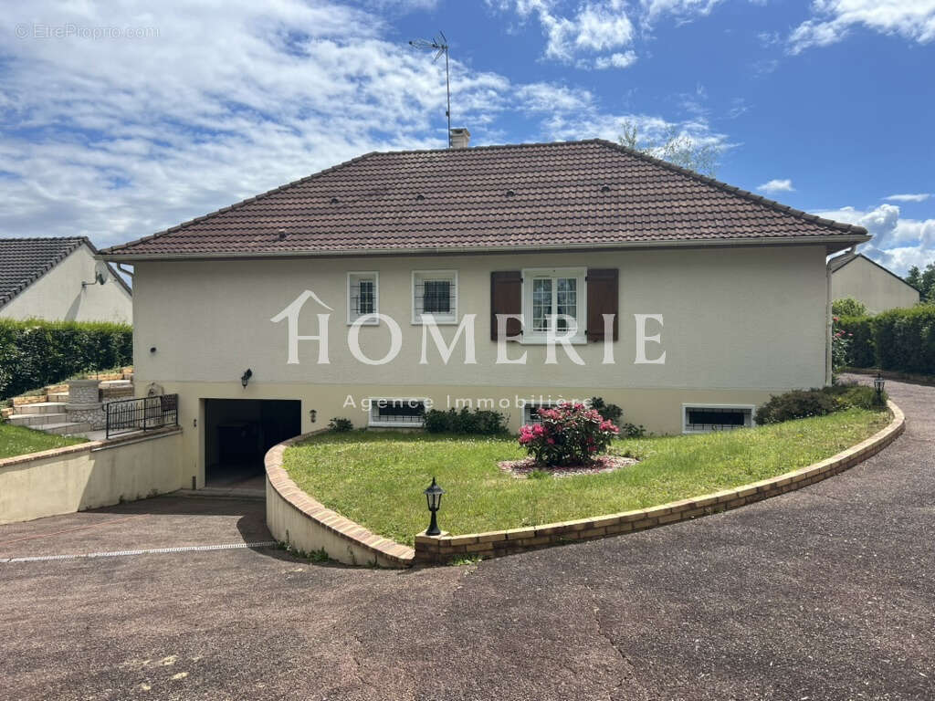 Pavillon en parfait etat d'une superficie de 102,98m2 - photo 20