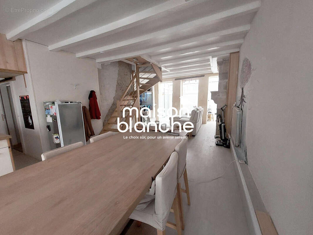 Maison 139 m² à Saint-Maixent-L'ecole  - photo 3