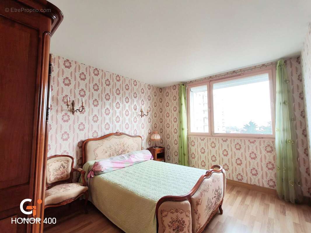 Appartement à SAINT-ETIENNE-DU-ROUVRAY