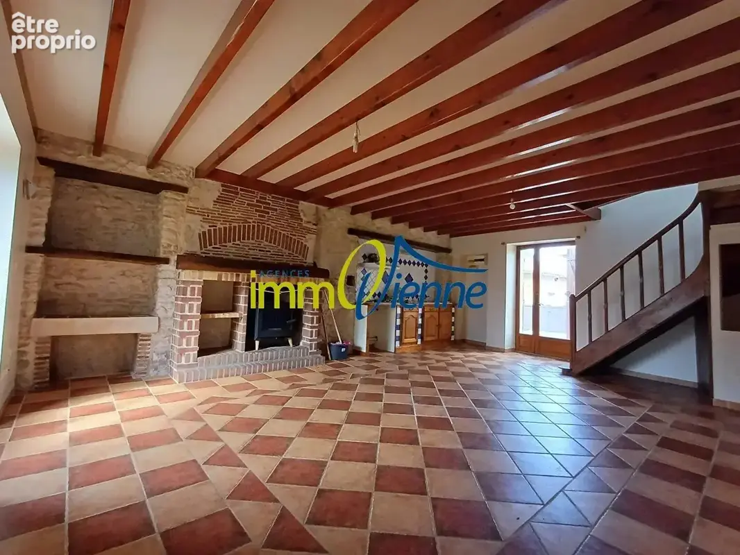 Vente Maison Lussac-les-chateaux(86320) 65 000ï¿œ - photo 3