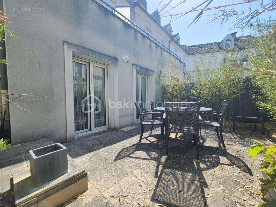 Appartement à EPINAY-SUR-ORGE