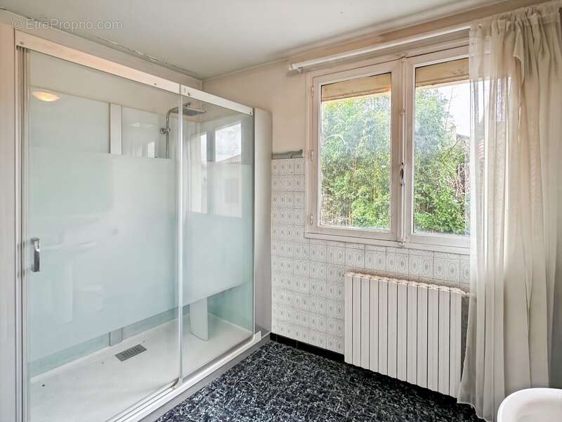 Maison à vendre 6 pièces EAUZE (32) - 140 m2 de surface habitable - Terrain 302 m2 - Possibilité de logements locatifs - photo 10