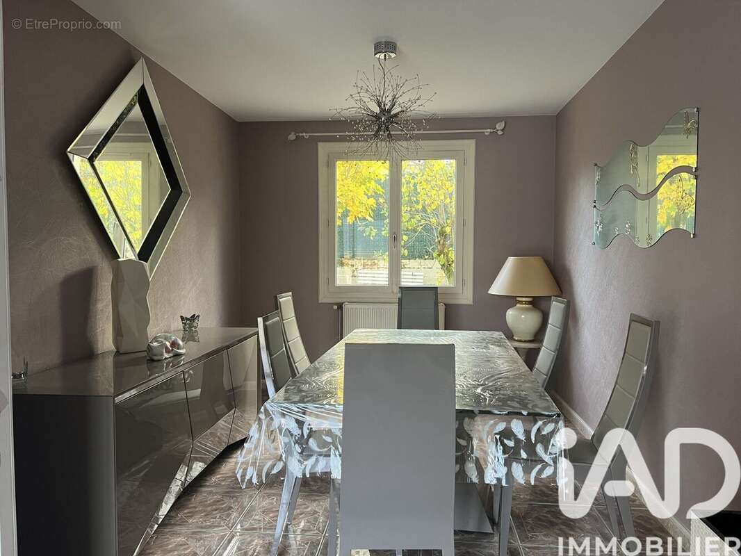 Photo 4 - Maison à ROCHECORBON