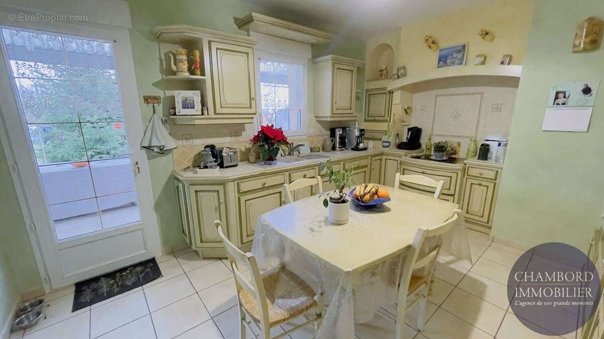 Maison spacieuse  167 m2 - Vineuil - 5 chambres - photo 3