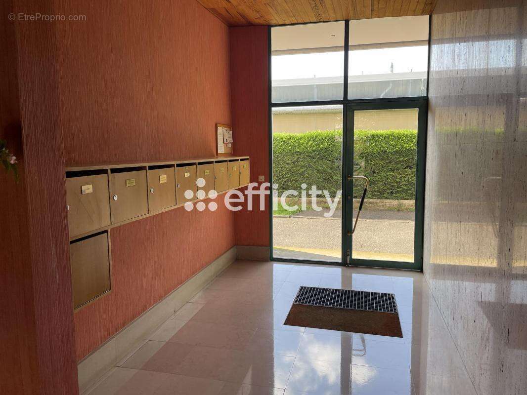 Appartement à LYON-9E