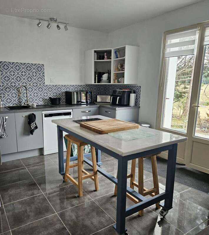 Maison 145 m² à La Croisille-Sur-Briance  - photo 8
