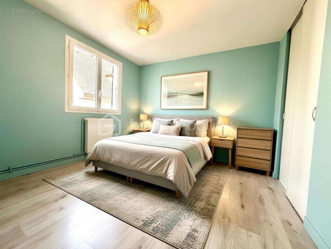 Maison à BURES-SUR-YVETTE