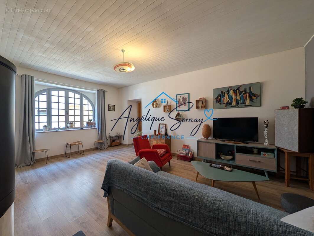 Chille – maison de village mitoyenne de 160 m² avec garage, stationnement - photo 8