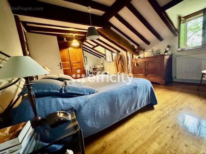 Maison à SAINT-REMY-SUR-DUROLLE