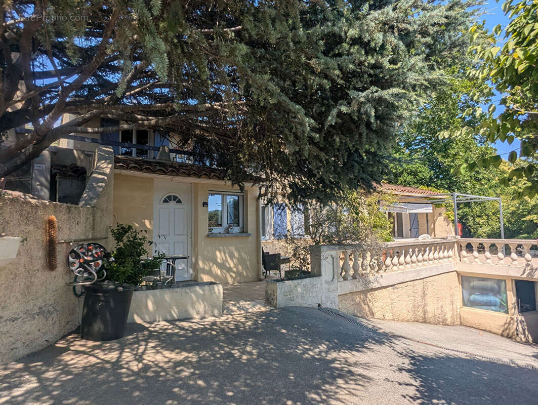 SALERNES, maison 10 pièces, 208 m² avec dépendance. - photo 5