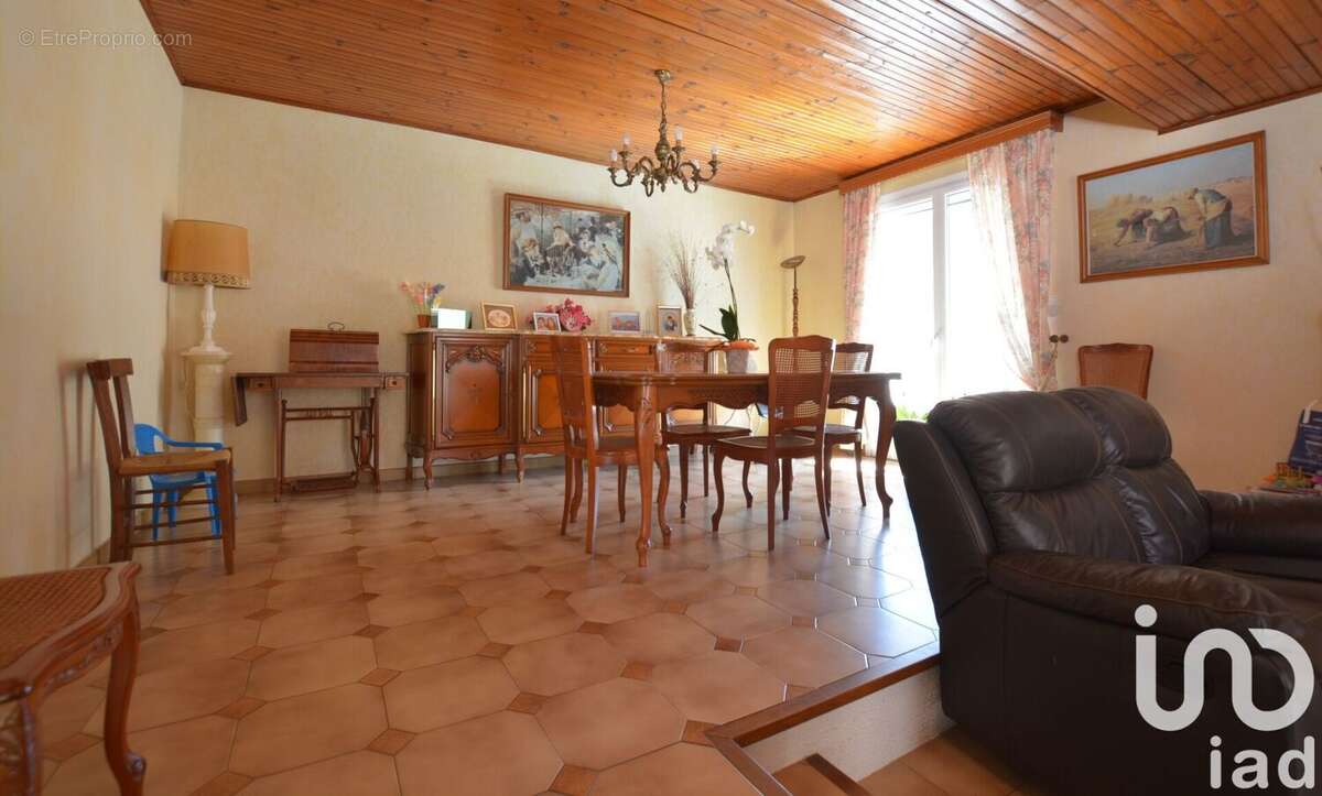 Photo 8 - Maison à SAINTE-VALIERE