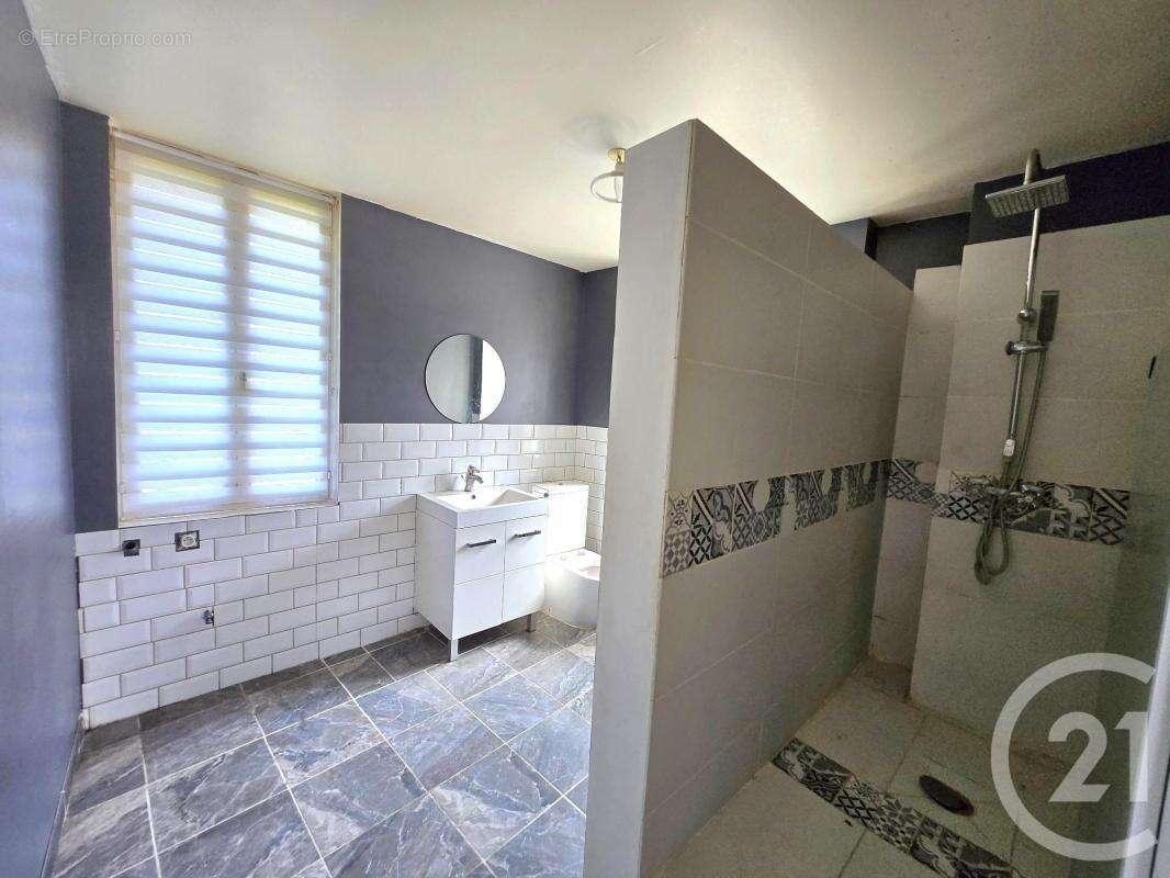 Maison à PONT-SAINTE-MAXENCE