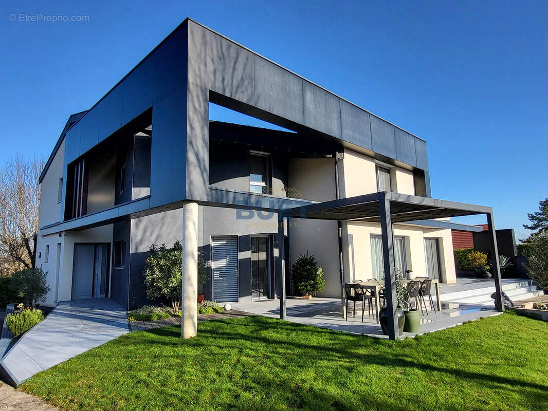 Maison à AHUY