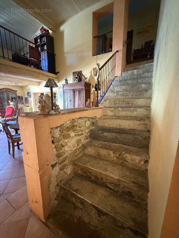 Maison à CHATEAUNEUF-DU-RHONE