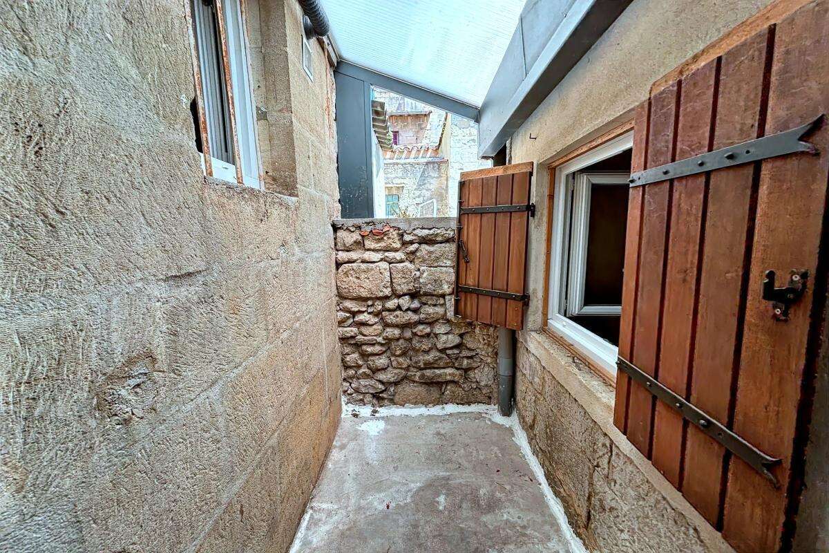 Maison 115 m² à Beaucaire  - photo 9