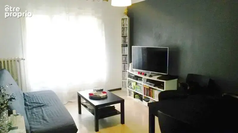 Grand appartement T2 à vendre 152500 € à Toulon Petit Bois - photo 4