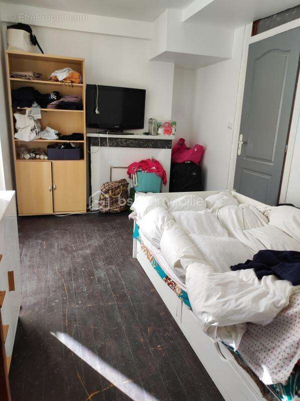 Maison à VILLENEUVE-L&#039;ARCHEVEQUE